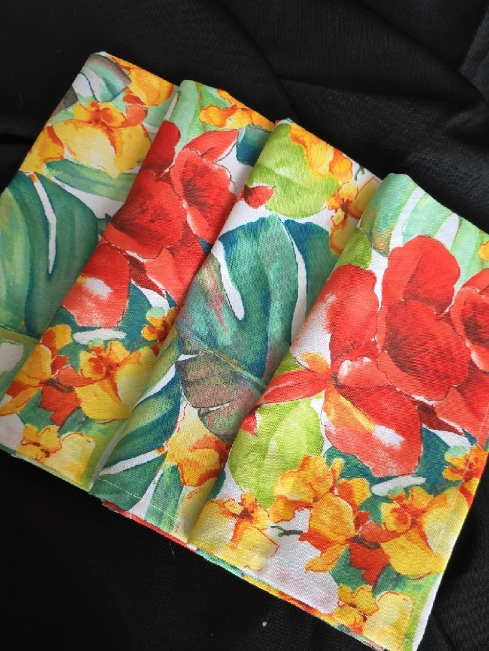 Bright Tropical Floral Napkin Set Of 4 Red, Yellow, Green